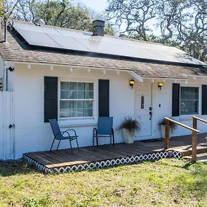 Holiday home Cozy Near Busch Gardens Adventure Island And Usf, Tampa